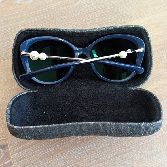 Chanel 5338-H-A Sunglasses - Picture 1 of 6